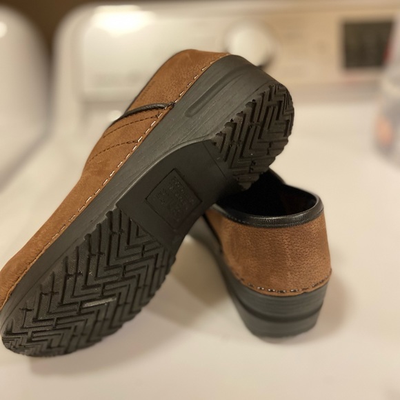 Sanita Brown Leather Clogs Size 35 - Picture 6 of 6